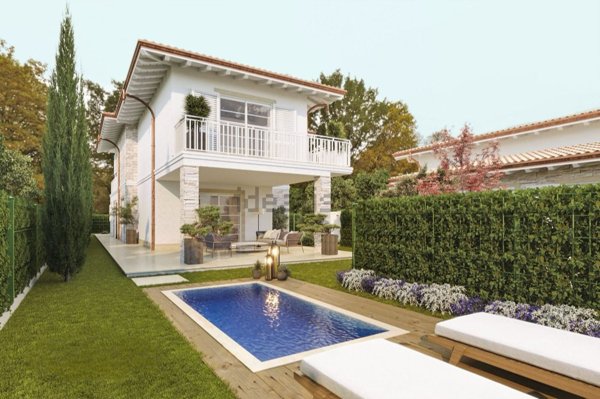 casa indipendente in vendita a Forte dei Marmi in zona Roma Imperiale