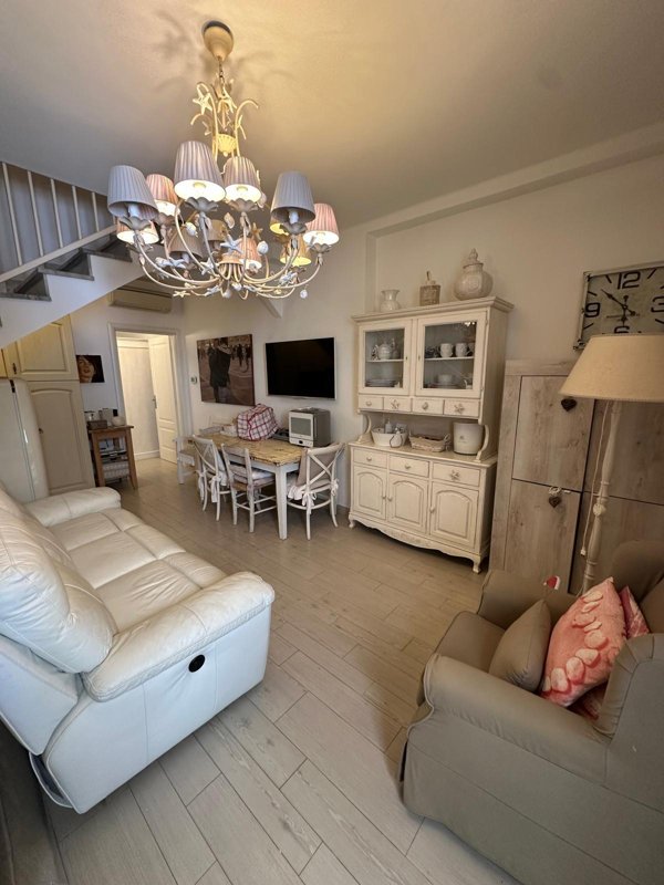 casa indipendente in vendita a Forte dei Marmi in zona Vittoria Apuana