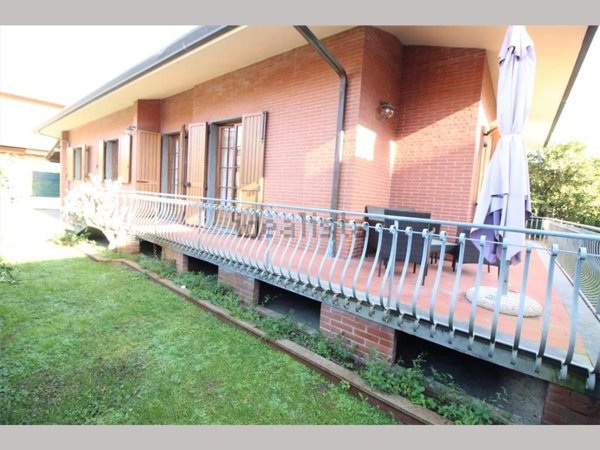 casa indipendente in vendita a Forte dei Marmi in zona Roma Imperiale