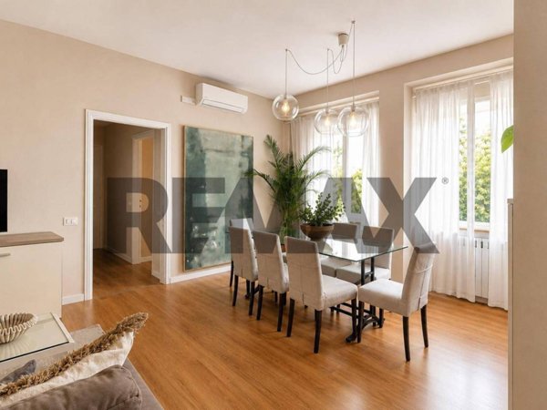 appartamento in vendita a Forte dei Marmi in zona Roma Imperiale
