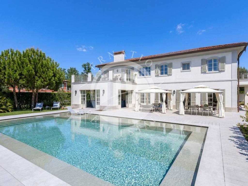 casa indipendente in vendita a Forte dei Marmi
