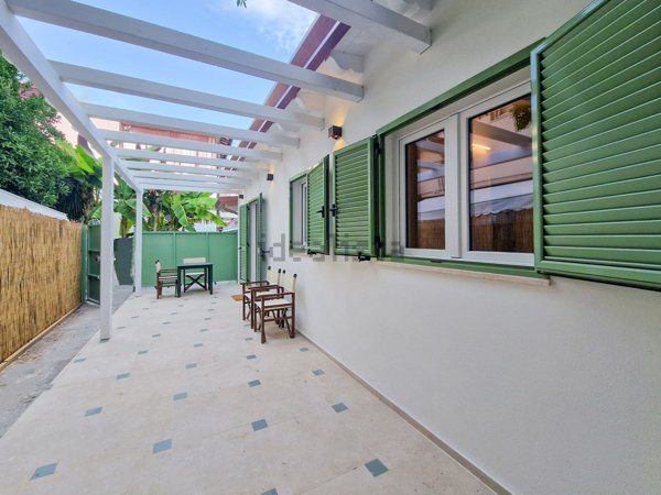 casa indipendente in vendita a Forte dei Marmi in zona Roma Imperiale
