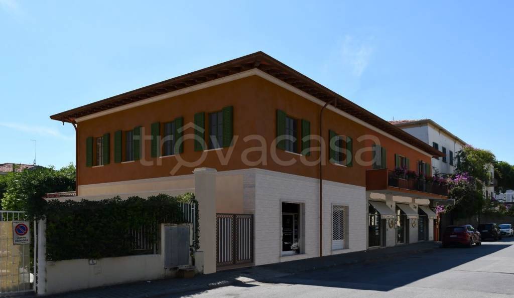 casa indipendente in vendita a Forte dei Marmi
