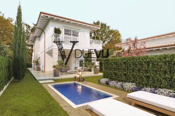 casa indipendente in vendita a Forte dei Marmi in zona Vittoria Apuana