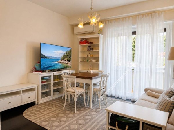 appartamento in vendita a Forte dei Marmi