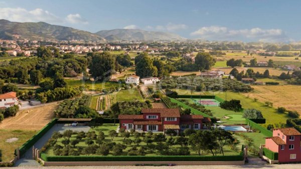terreno edificabile in vendita a Forte dei Marmi