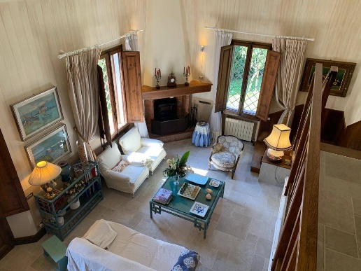 casa indipendente in vendita a Forte dei Marmi in zona Vaiana