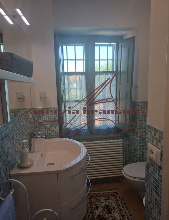 casa indipendente in vendita a Forte dei Marmi in zona Vaiana