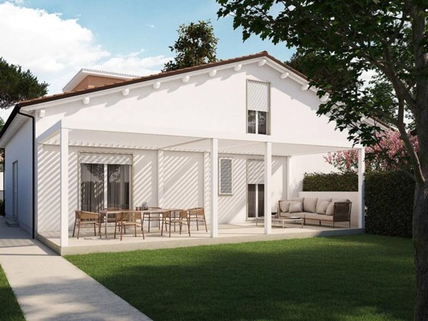 casa indipendente in vendita a Forte dei Marmi in zona Vittoria Apuana