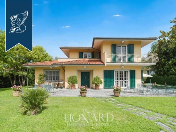 casa indipendente in vendita a Forte dei Marmi