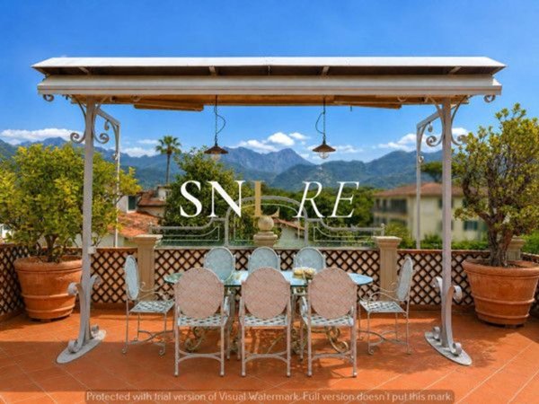 appartamento in vendita a Forte dei Marmi in zona Roma Imperiale