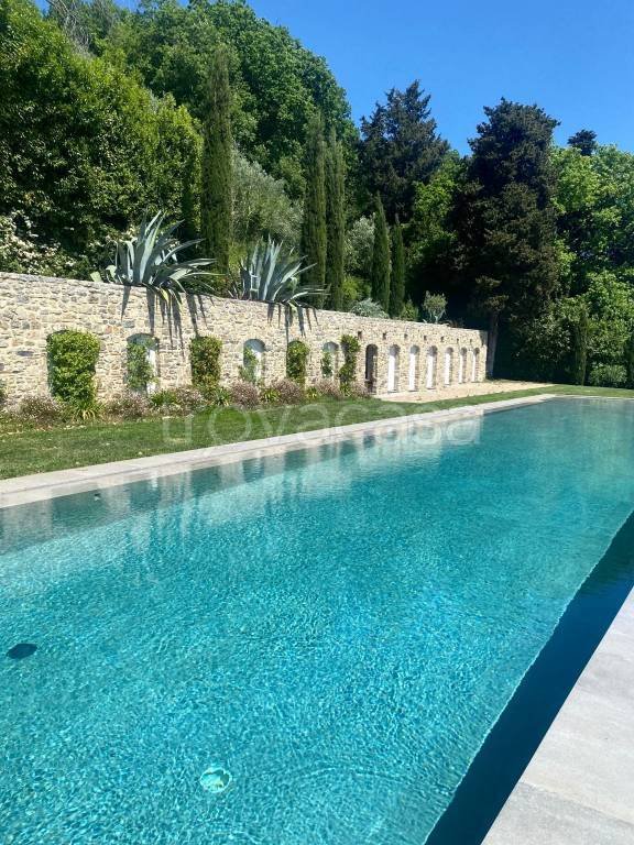 casa indipendente in vendita a Forte dei Marmi in zona Vittoria Apuana