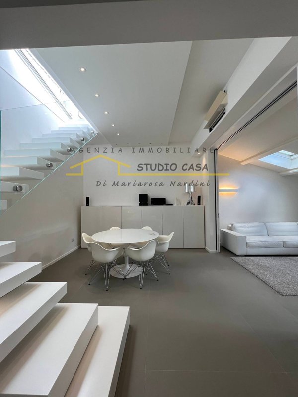 appartamento in vendita a Forte dei Marmi in zona Roma Imperiale