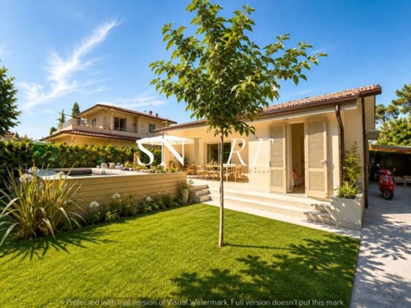 casa indipendente in vendita a Forte dei Marmi