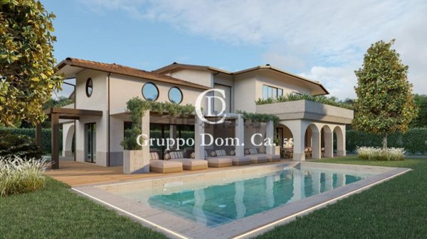casa indipendente in vendita a Forte dei Marmi in zona Roma Imperiale