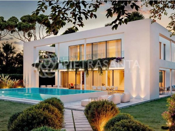 casa indipendente in vendita a Forte dei Marmi in zona Roma Imperiale