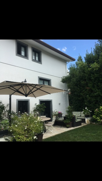 casa indipendente in vendita a Forte dei Marmi in zona Roma Imperiale
