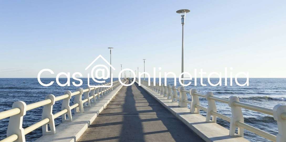appartamento in vendita a Forte dei Marmi in zona Roma Imperiale