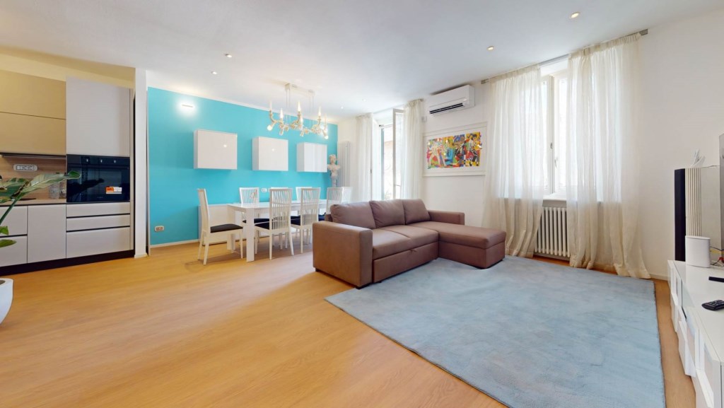appartamento in vendita a Forte dei Marmi in zona Roma Imperiale