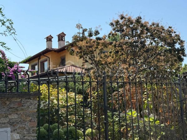 casa indipendente in vendita a Forte dei Marmi