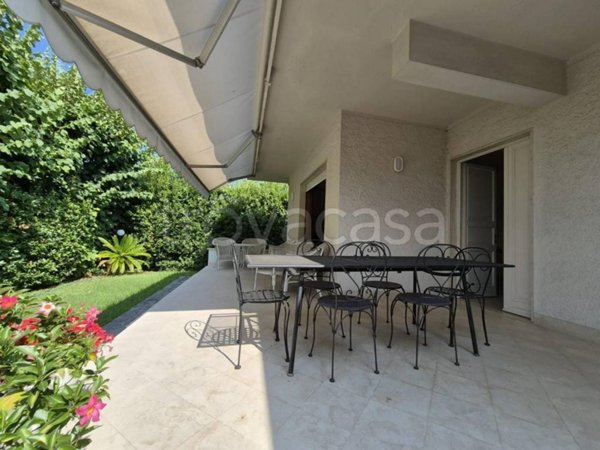 casa indipendente in vendita a Forte dei Marmi
