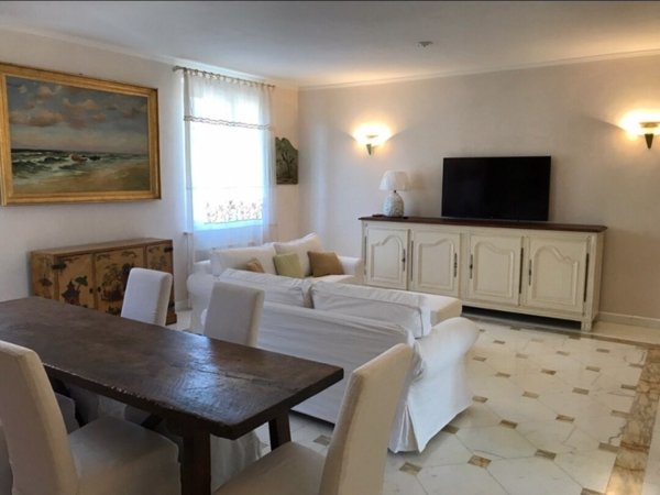 appartamento in vendita a Forte dei Marmi in zona Roma Imperiale