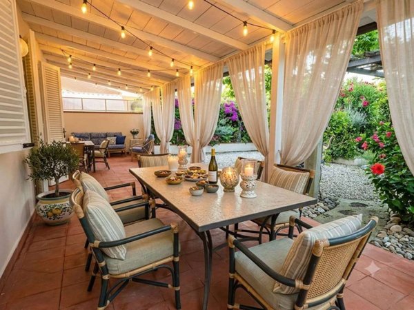 casa indipendente in vendita a Forte dei Marmi