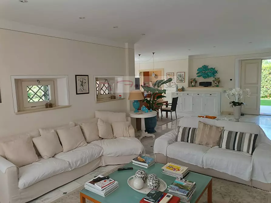 casa indipendente in vendita a Forte dei Marmi in zona Vaiana