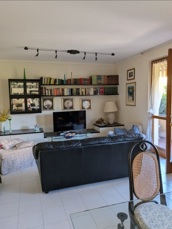 casa indipendente in vendita a Forte dei Marmi in zona Vaiana