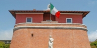 albergo in vendita a Forte dei Marmi in zona Roma Imperiale