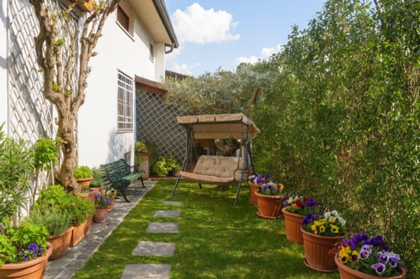 villetta a schiera in vendita a Forte dei Marmi in zona Vittoria Apuana