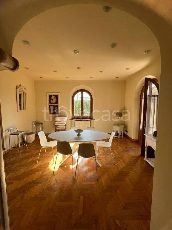 casa indipendente in vendita a Forte dei Marmi