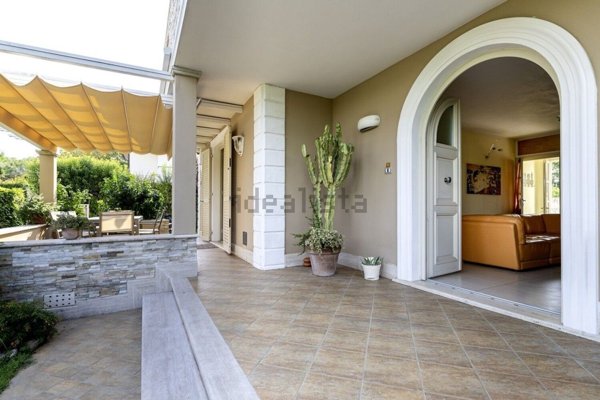 casa indipendente in vendita a Forte dei Marmi in zona Vaiana
