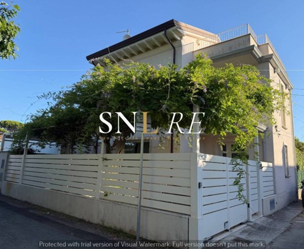 casa indipendente in vendita a Forte dei Marmi