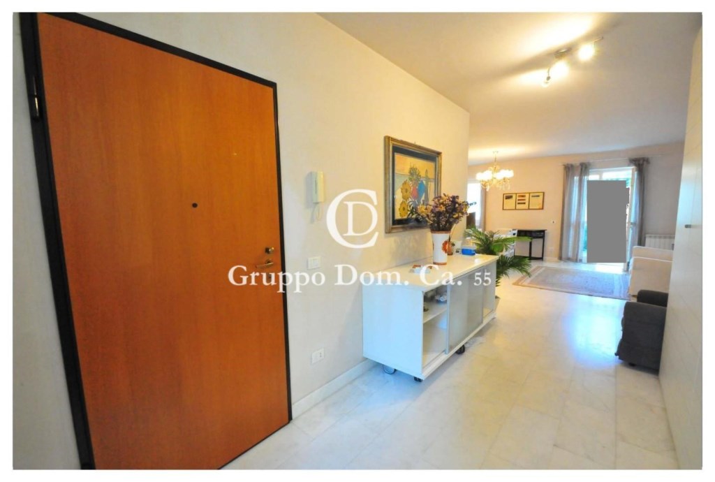 appartamento in vendita a Forte dei Marmi in zona Roma Imperiale