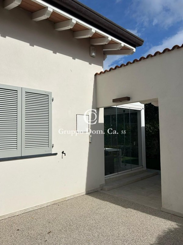casa indipendente in vendita a Forte dei Marmi in zona Vittoria Apuana
