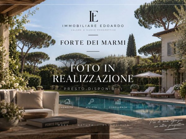 casa indipendente in vendita a Forte dei Marmi in zona Roma Imperiale