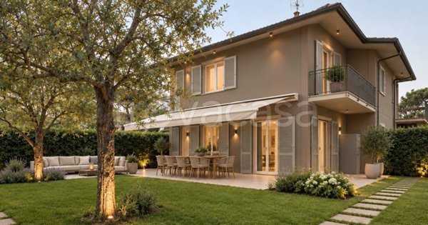 casa indipendente in vendita a Forte dei Marmi in zona Vittoria Apuana