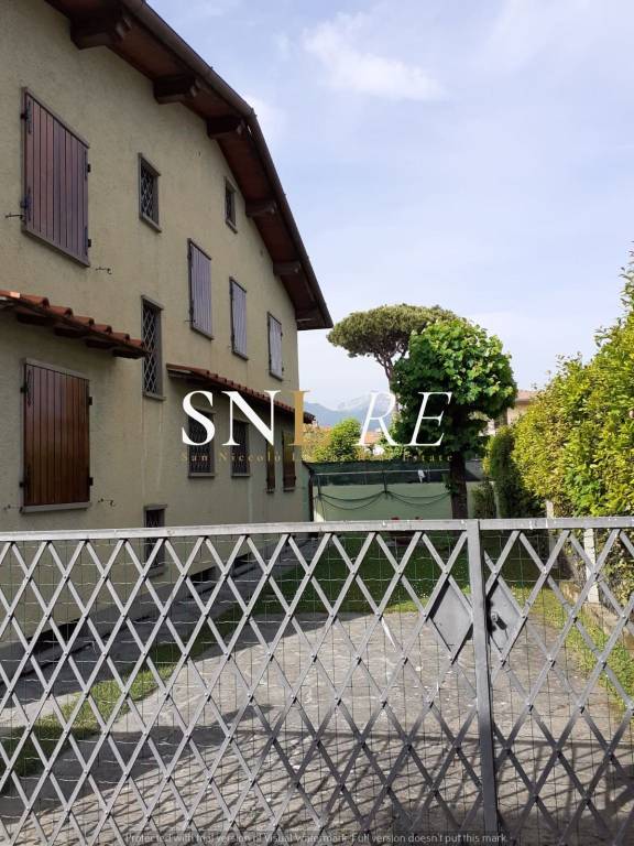 casa indipendente in vendita a Forte dei Marmi