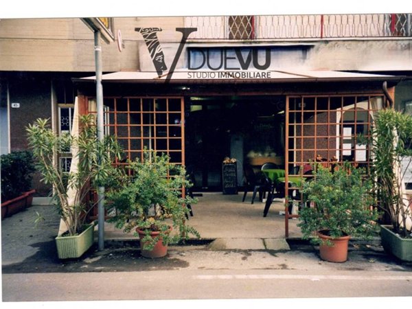locale commerciale in vendita a Forte dei Marmi in zona Vaiana