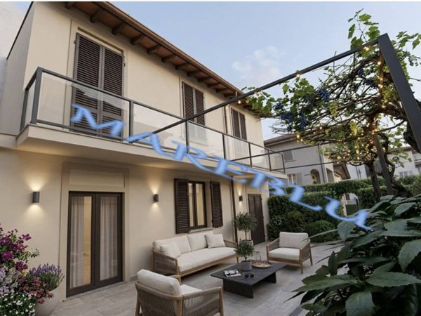 appartamento in vendita a Forte dei Marmi in zona Roma Imperiale