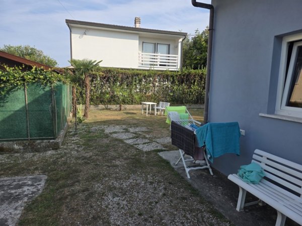 casa indipendente in vendita a Forte dei Marmi in zona Vittoria Apuana