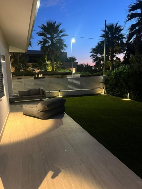 casa indipendente in vendita a Forte dei Marmi in zona Vittoria Apuana