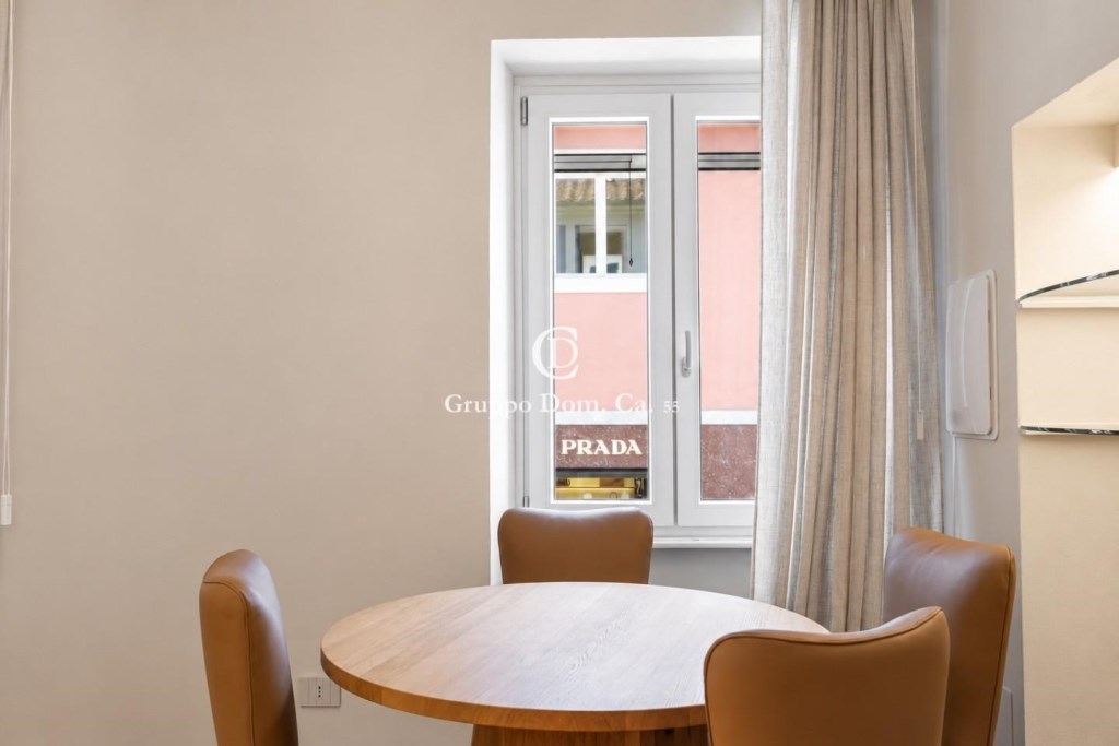 appartamento in vendita a Forte dei Marmi in zona Roma Imperiale