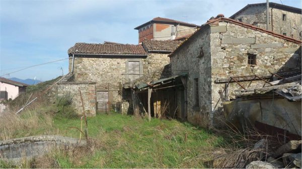 casa indipendente in vendita a Fosciandora in zona Treppignana