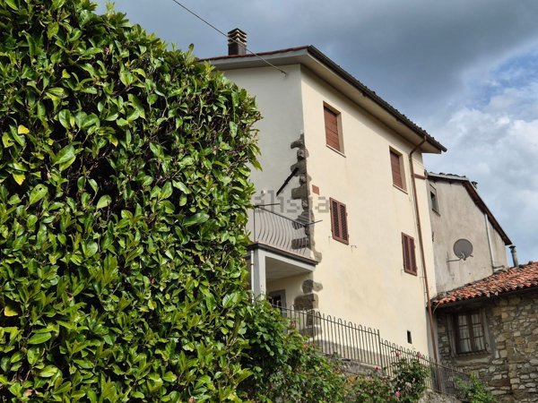 casa indipendente in vendita a Fosciandora