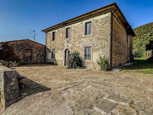 casa indipendente in vendita a Fosciandora