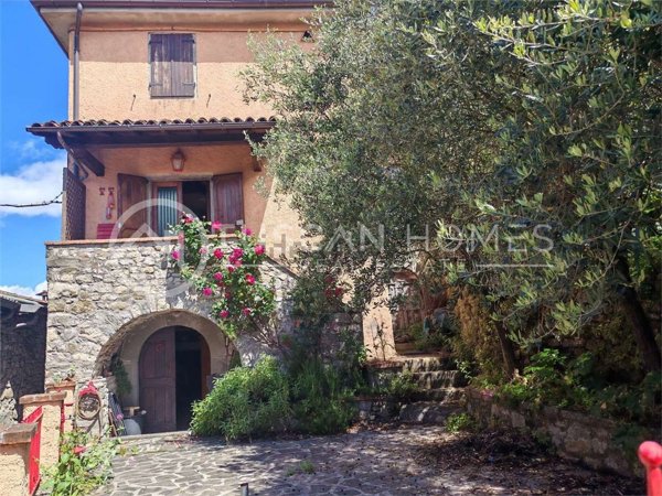 casa indipendente in vendita a Fosciandora in zona Treppignana