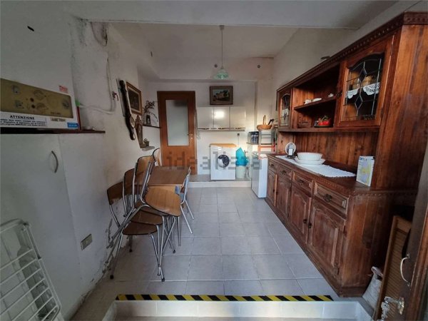 appartamento in vendita a Fosciandora in zona Ceserana