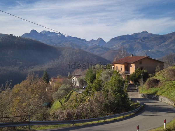 casa indipendente in vendita a Fosciandora in zona La Villa